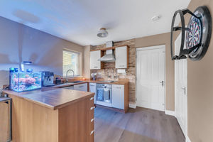 Photo 11- click for photo gallery